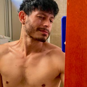 Model - Joss M. Bottom