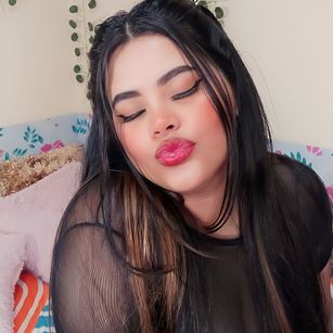 Model - ALANAxGEORGE bigboobs