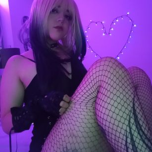 Model - CharlotteMyers bigass