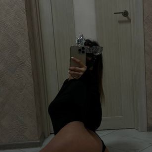 Model - AnnaNight bignipples