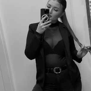 Model - Anastasia striptease