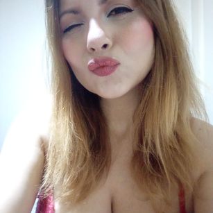 Model - herawhite curvy