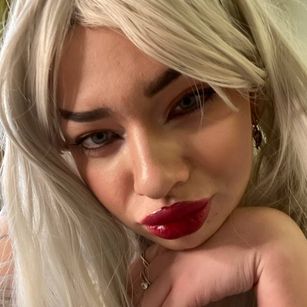 Model - Cartier teen