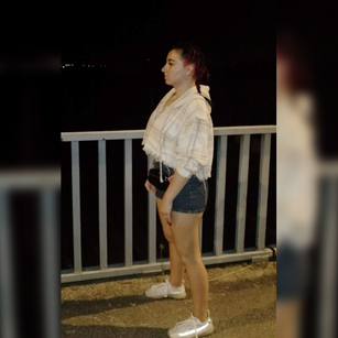 Model - Brunette Lovely