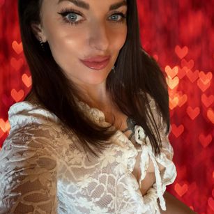 Model - GoddessBianca boobs