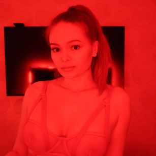 Model - Sonya_Foxx pussy