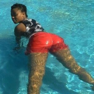 Model - xCurvyPearlx bigtits