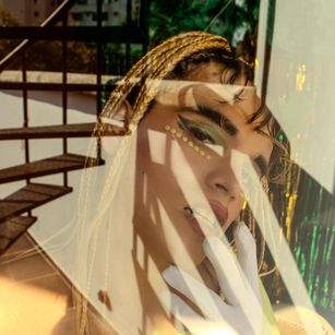 Model - Pearl_Michelts rubia