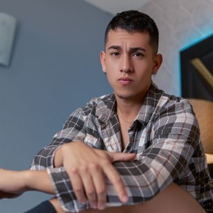 Model - OliverSilverh Nude