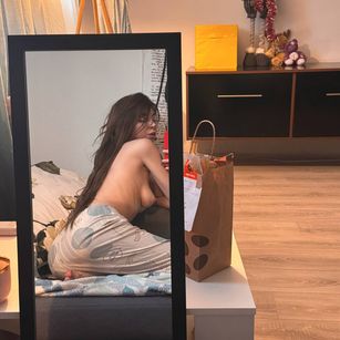 Model - LisaLoon bigtits