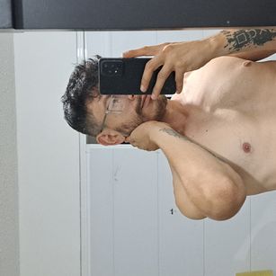 Model - Joss M. jerkoff