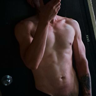 Model - Joss M. jerkoff