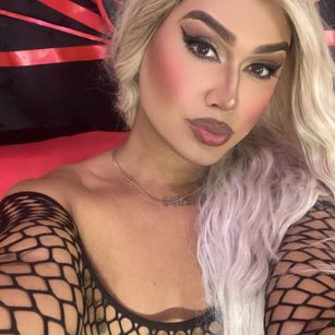 Model - Veronica_hot versatil