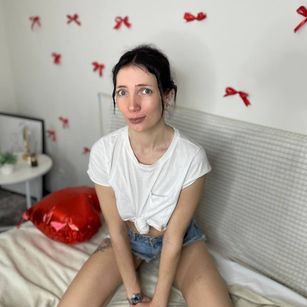 Model - KiraWeb mature