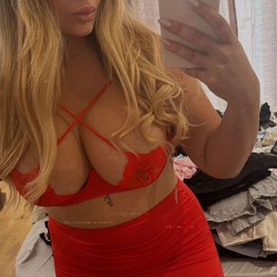 Model - YaaraCollins deepthroat