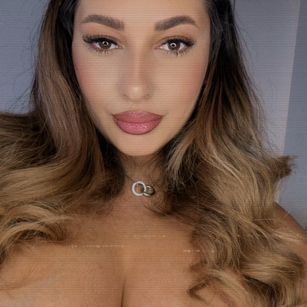 Model - YaaraCollins fetish