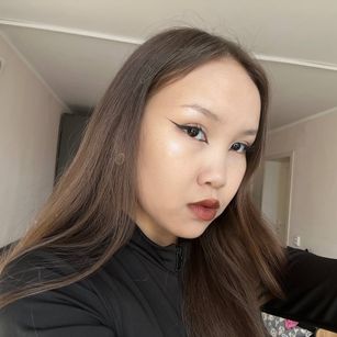 Model - Britney natural