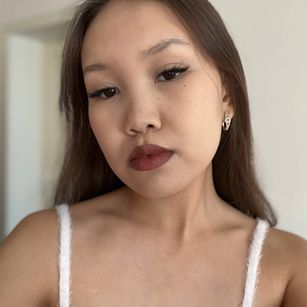 Model - Britney longhair