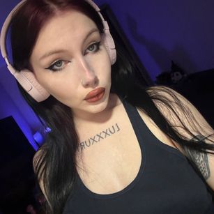 Model - Sonic tattoos