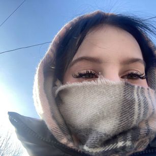 Model - Emily bigboobs