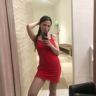 Model - Queen squirt