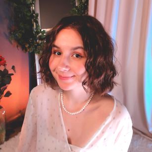 Model - Frances fingering