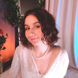 Model - Frances teen