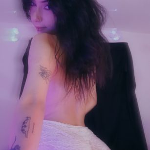 Model - ValWatson deepthroat