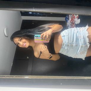 Model - Saraalen LATINA