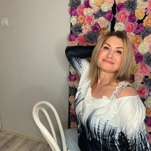 Model - Isabella feet