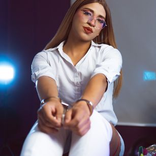 Model - Micela walker ass