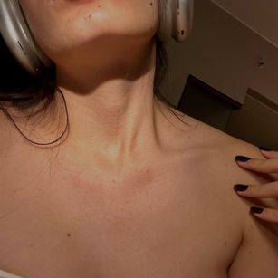 Model - LyzVaalk Sensual