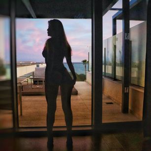 Model - Miss_Angelique fetish