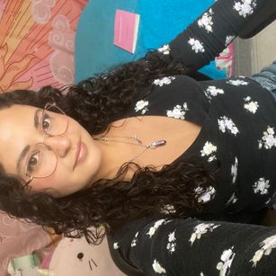 Model - HopeDarian beauty