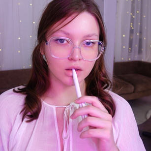 Model - Stella Louder fastresponse