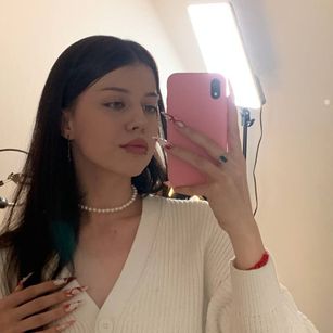 Model - Este_ria joi