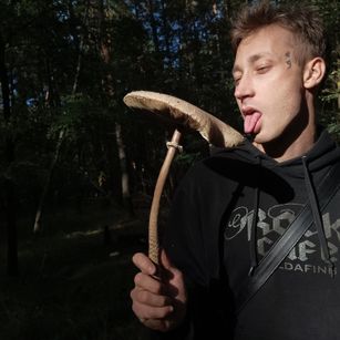 Model - CuteBoy228 submissive