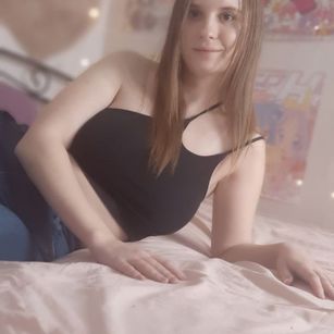 Model - LikaMilas bigass