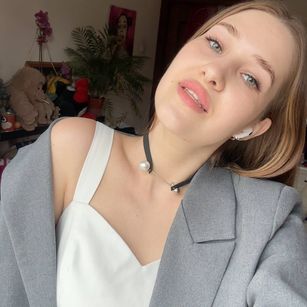 Model - Jennifer_Wadee shaved