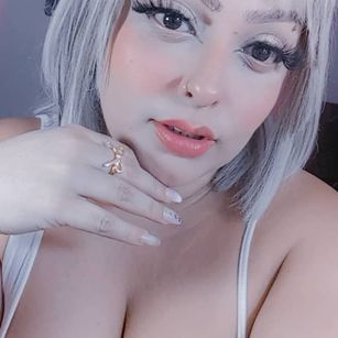 Model - Anne masturbation