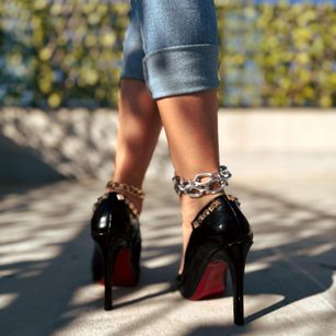 Model - AvaEmine feet