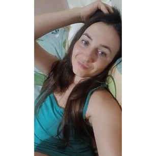 Model - CherryKiss camgirl