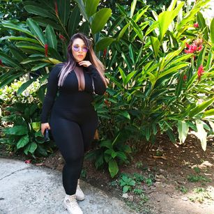 Model - KeniaRousse Curves