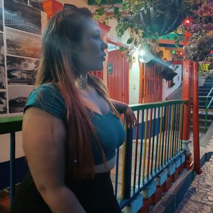 Model - KeniaRousse BLOWJOB