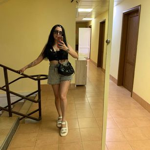 Model - Andreanna_Night dirtytalk