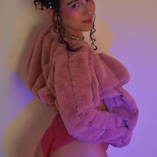 Model - VioletaFosterr sph