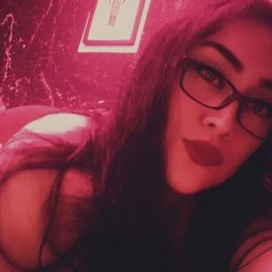 Model - samanthaa-curvy pantihouse