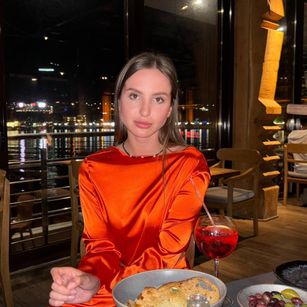 Model - Lllesya friend