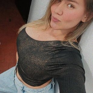 Model - CrystallClouds latina