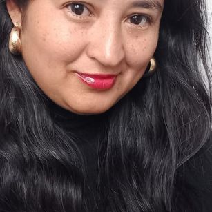 Model - RosaPretty PRETTY